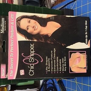 Chic Shaper Medium (36-38) Posture Enhancing Nude Bra New in Box